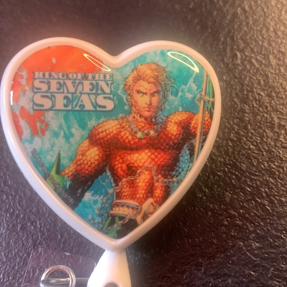 5for$10 Comic Aquaman King of the Sea - Retractable Reel Badge Heart ID badge - Picture 2 of 2